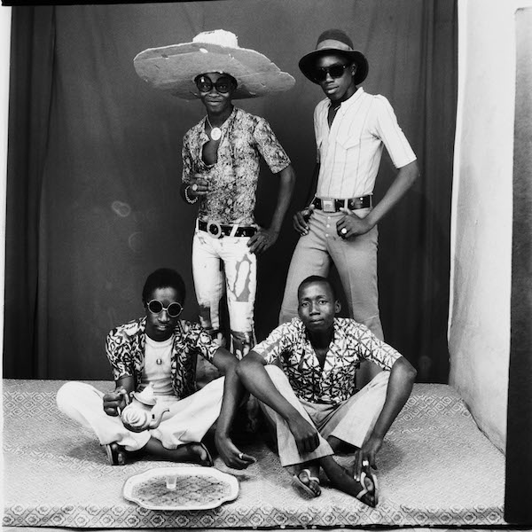 Malick Sidibé - Amis des Espagnols, 1968