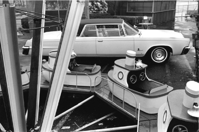 Lee Friedlander - Detroit, Chrysler Imperial, 1964