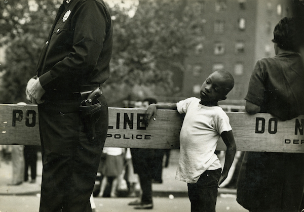 Jan Yoors - Boy at the police line, 1966