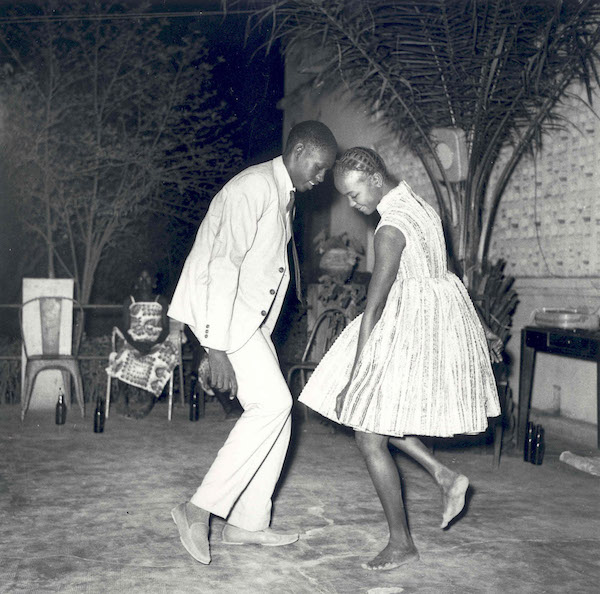 Malick Sidibé - Nuit de Noël (Happy Club), 1963